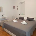 Apartman Family House Rebeka Ugljan