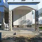 Apartman Family House Rebeka *
