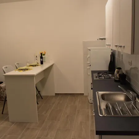 דירה Family House Rebeka *