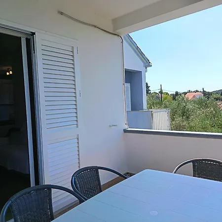 דירה Family House Rebeka אוגייאן