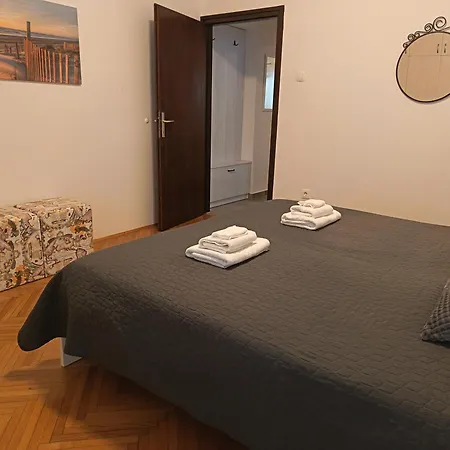 Family House Rebeka דירה *
