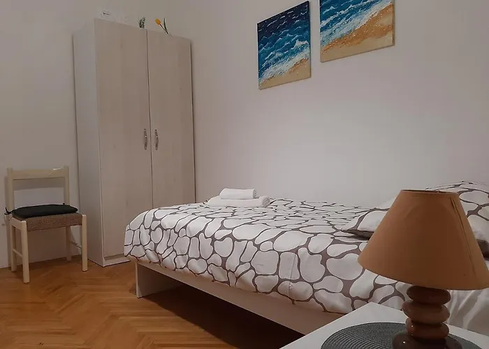 Lägenhet Family House Rebeka