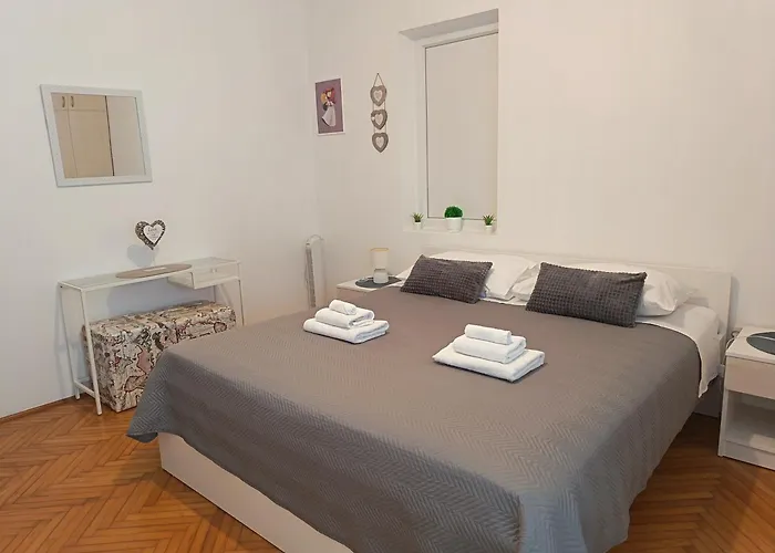 Lägenhet Family House Rebeka Ugljan